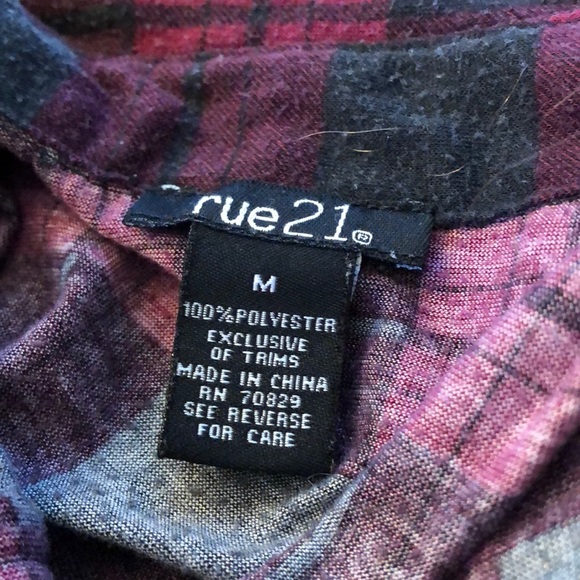 Rue 21 flannel - Picture 2 of 3
